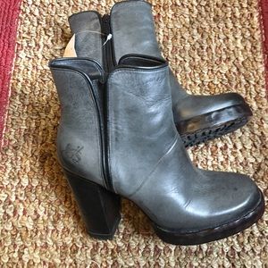John Fluevog women’s boots size6 l.